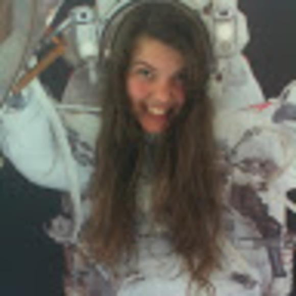 Meet your Posher, Jasmine - Picture 1 of 1